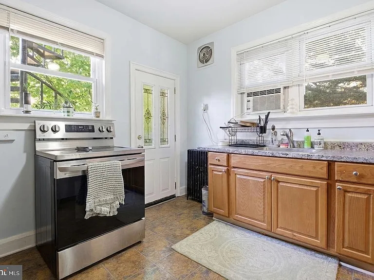 1412 Light St #2 — Photo 3