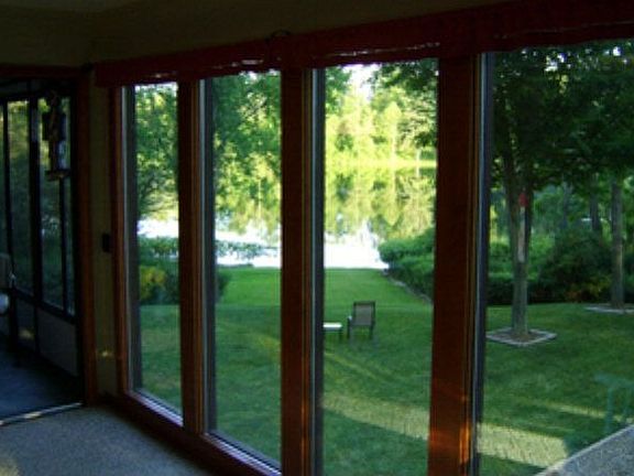4th image of 1060 Trout Dr