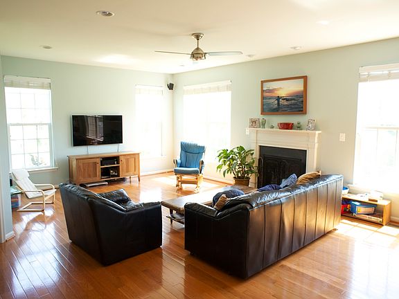 Family room w/adjacent study