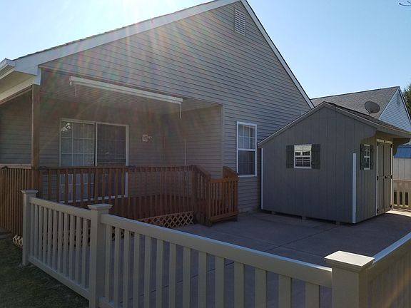 3rd image of 9 Winterton Dr