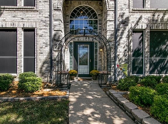 3rd image of 2314 Bent Brook Dr