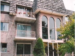 18855 Burnham Ave APT 231, Lansing, IL 60438