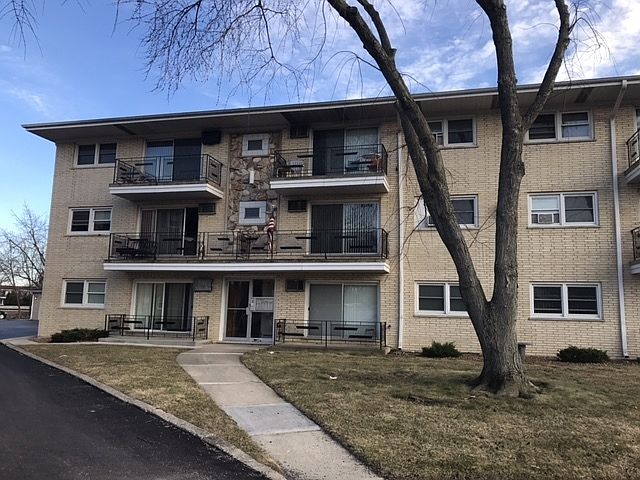1st image of 17421 70th Ave APT 2E