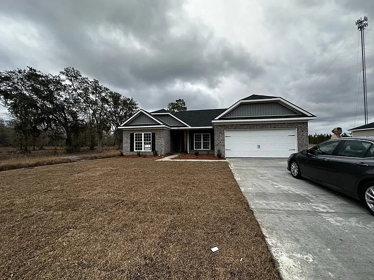 3036 SE Arnold Dr — Photo 1