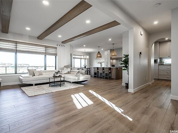 4th image of 415 Sharma CRESCENT