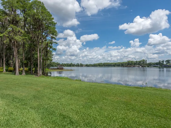 3157 Lake Ellen Dr, Tampa, FL 33618