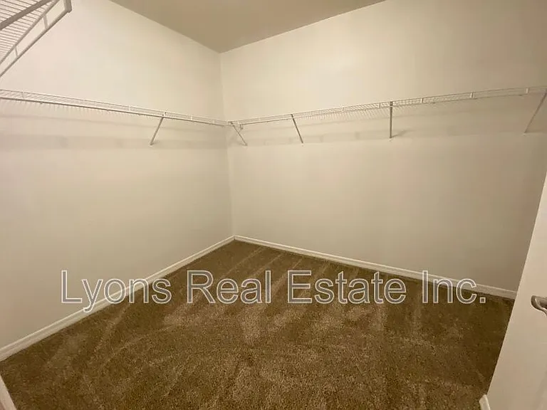 111 NW 9th St — Photo 18