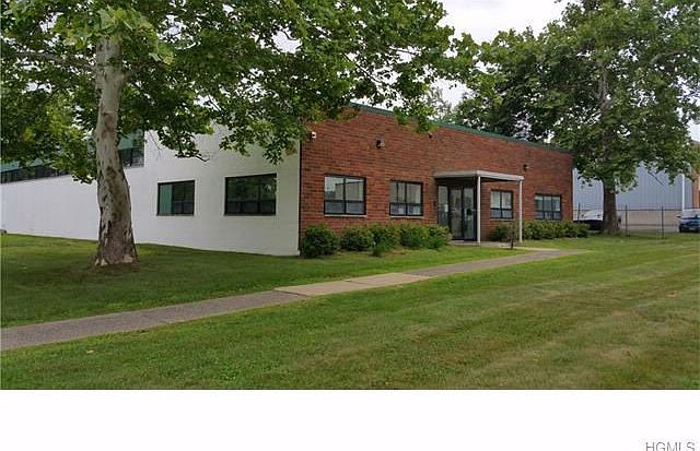 1st image of 9 Holt Dr