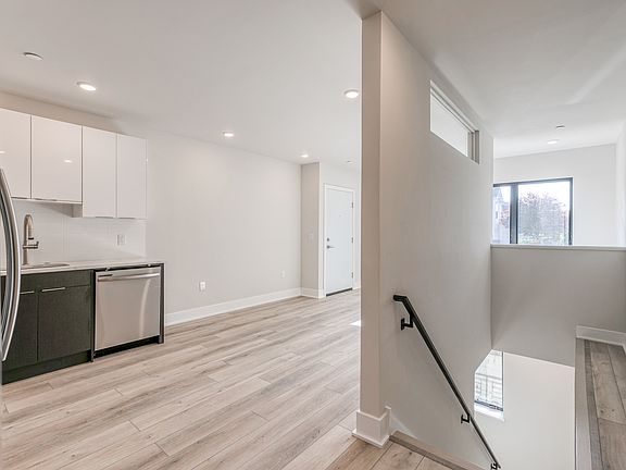 4th image of 1506 N 8th St #1