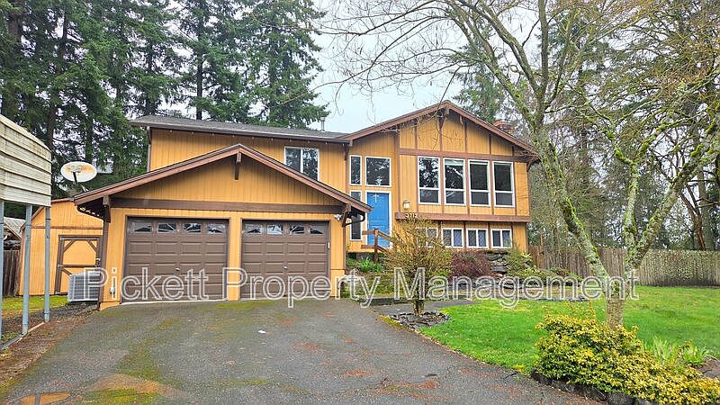 1st image of 3712 NW Highland Ct