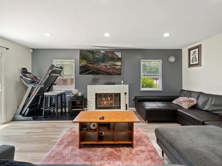4842 Village Green Way — Photo 2
