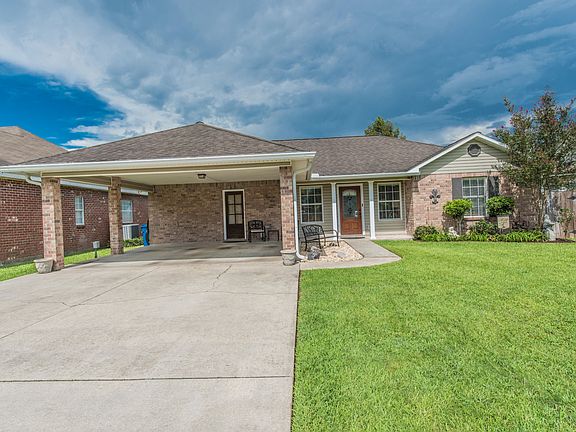 2nd image of 208 Wildflower Ln