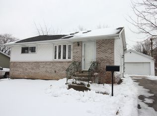 2531 Sequoit Rd, Waukegan, IL 60087