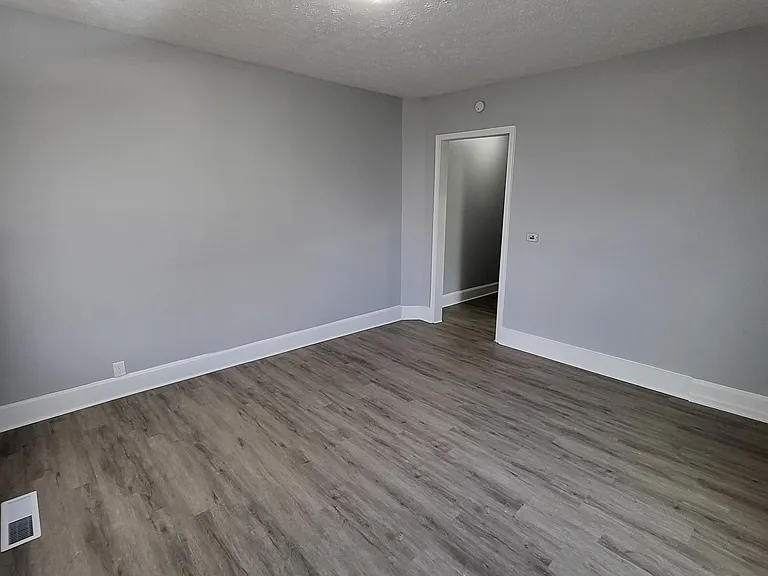 1038 N Tuxedo St #A — Photo 5