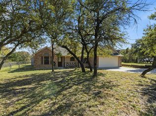420 Valley Trail Dr, Weatherford, TX 76087
