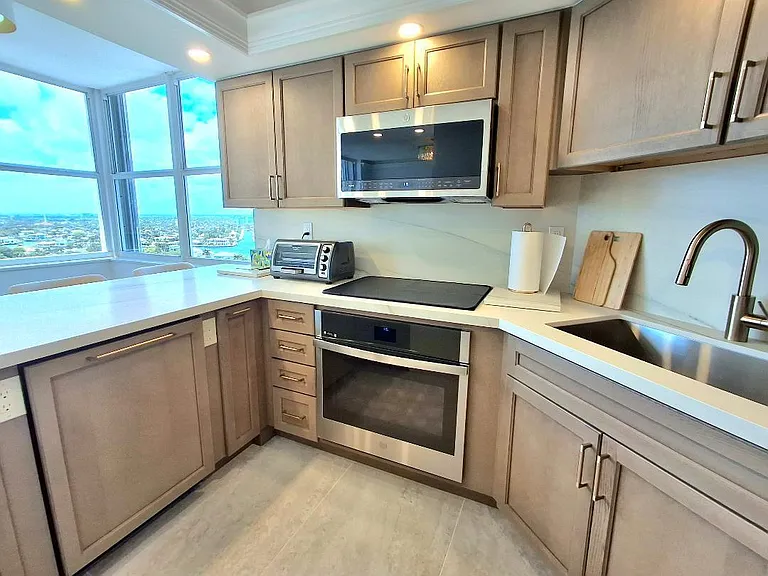 1340 S Ocean Blvd #1808 — Photo 13