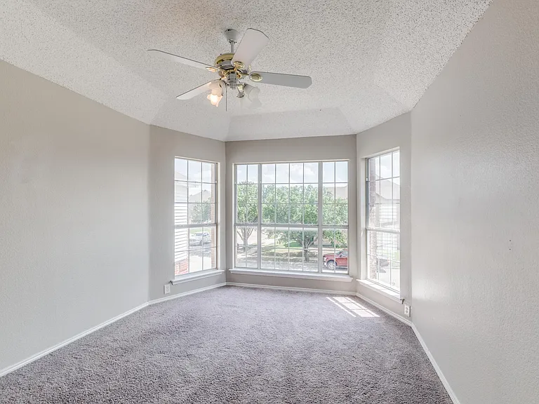 4713 Park Downs Dr — Photo 16