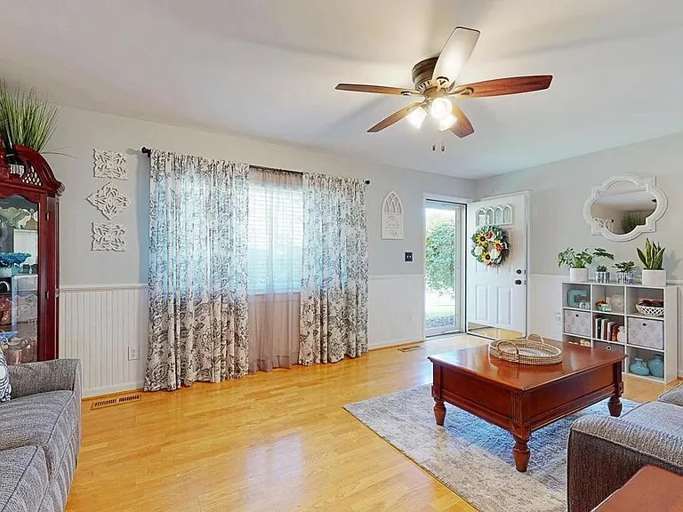 204 Belmont Dr SW — Photo 26