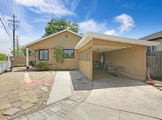 820 Ivy Dr, Menlo Park, CA 94025