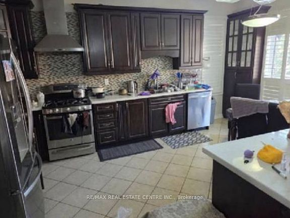 5th image of 48 Bear Run Rd