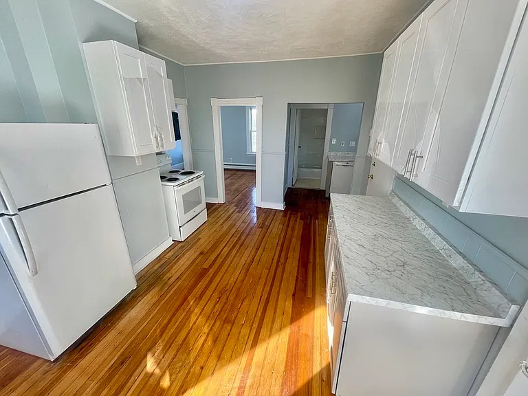 255 Jefferson Ave #2 — Photo 2