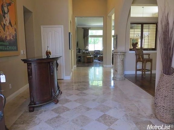3rd image of 5924 Country Manor Pl