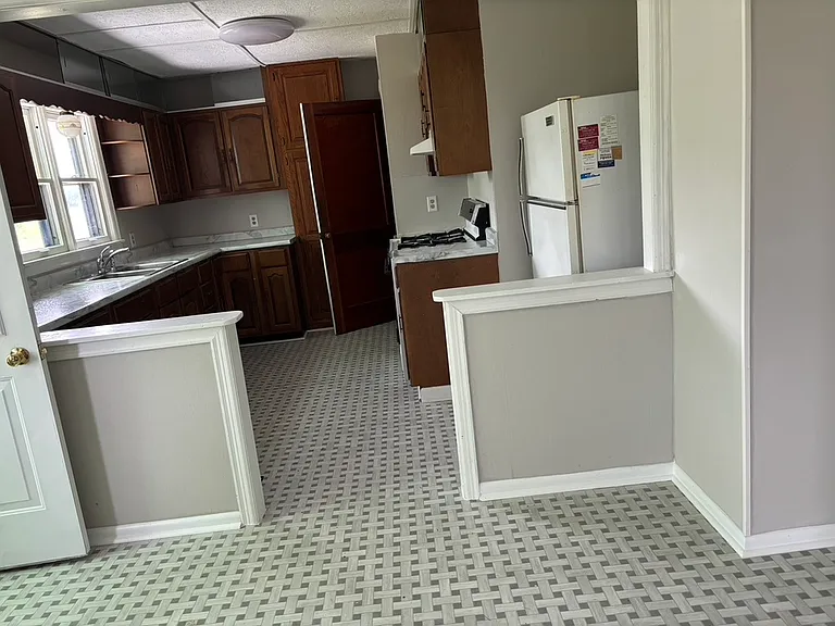 breakfast nook into kitchen