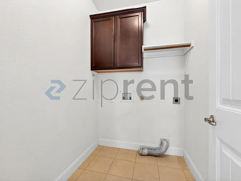 4104 Fordham St — Photo 32