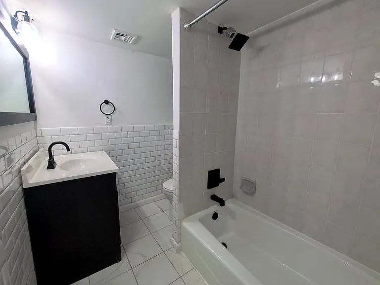 151 Sussex St #3 — Photo 16