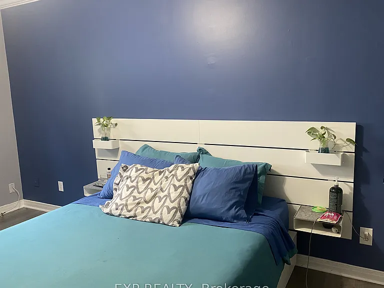 7B Clarendon Ave — Photo 11