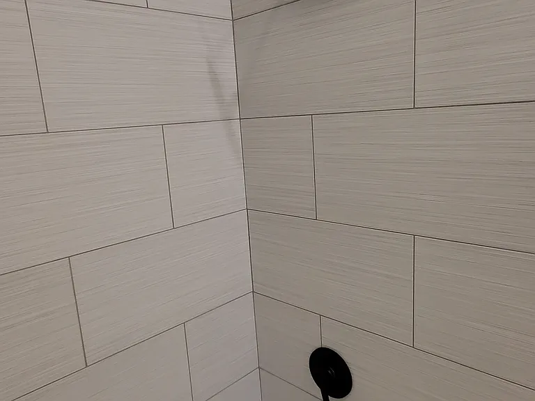 Full bathtub + shower.