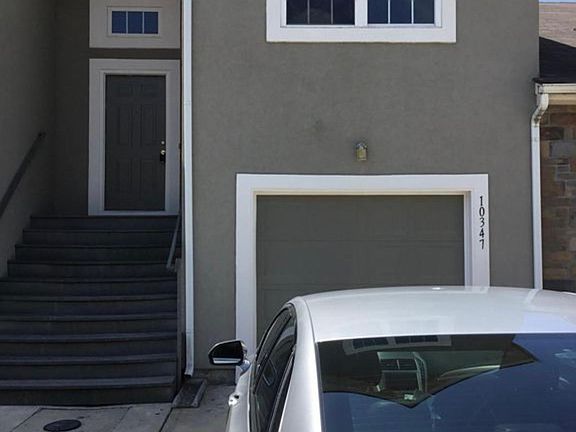 4th image of 10347 Parkview Ave