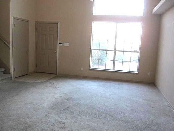 4th image of 10252 Valle Del Mar Dr
