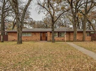 900 Nancy Dr, Irving, TX 75060