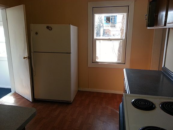4th image of 740 N Brookfield St