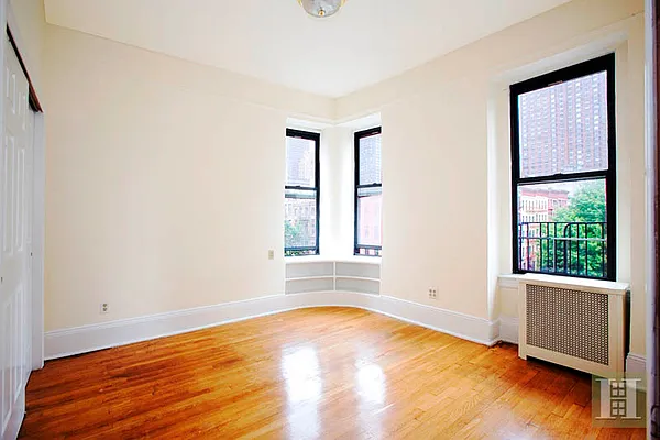 Rented by Halstead Real Estate | media 33