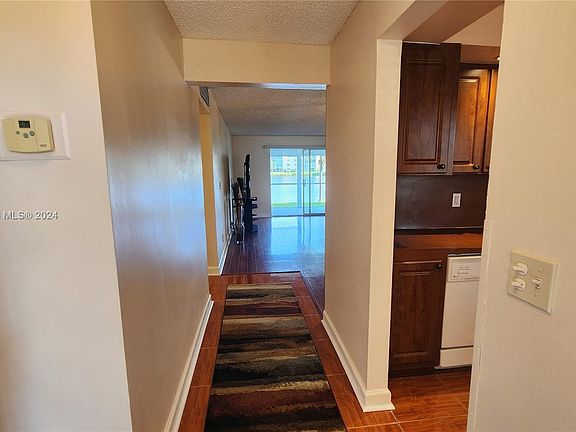 4th image of 141 SE 3rd Ave APT 105
