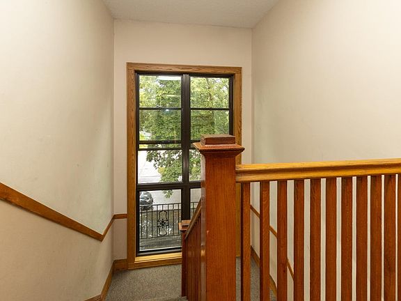 5th image of 3116 12th Ave S #A209