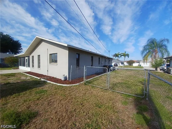3305 SW 7th Pl, Cape Coral, FL 33914