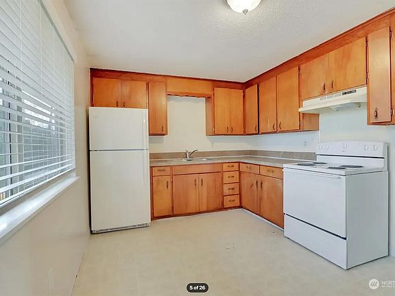 5th image of 3621 217th St E #2&3