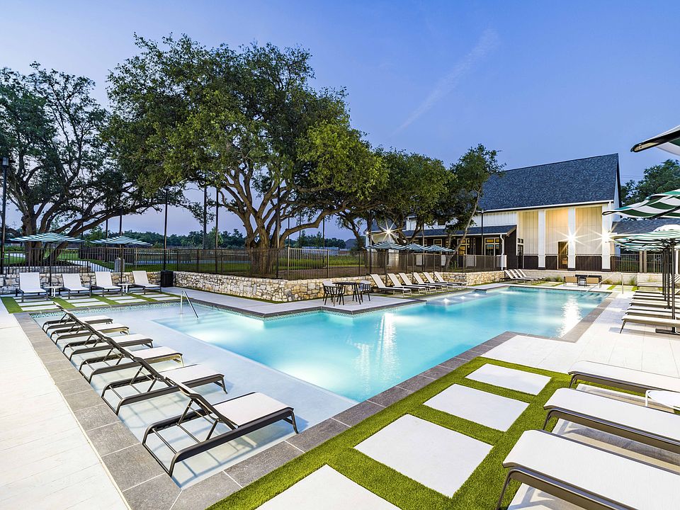 Escape to luxury at Modera Georgetown with our resort-style pool and spacious sundeck, perfect for ultimate relaxation.
