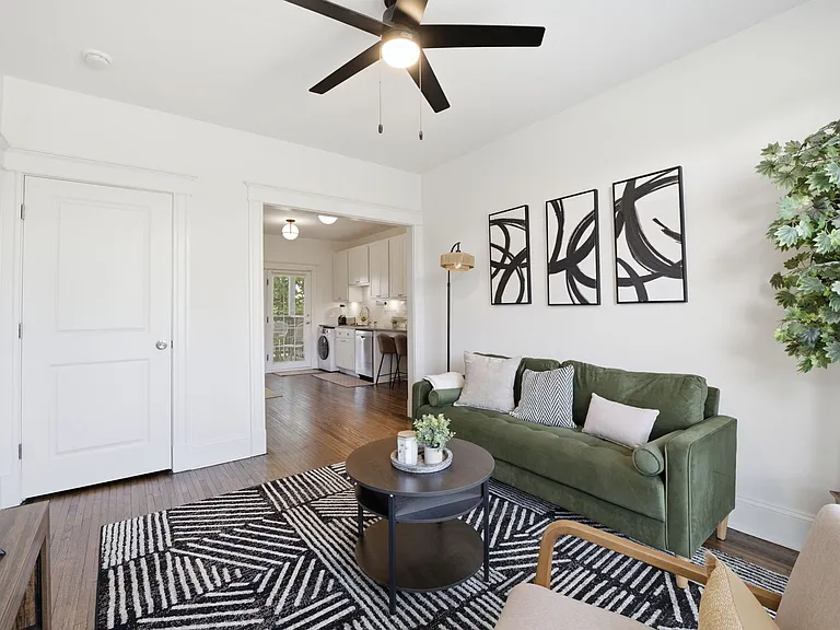 5750 Pershing Ave #2W — Photo 5