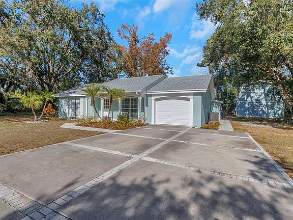 3rd image of 6440 Parkside Dr