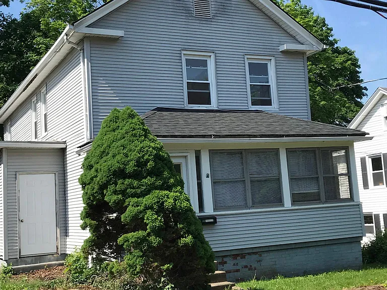 99 Prince St #2 — Photo 2