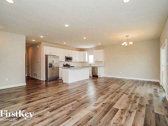 3rd image of 1905 Ream Dr