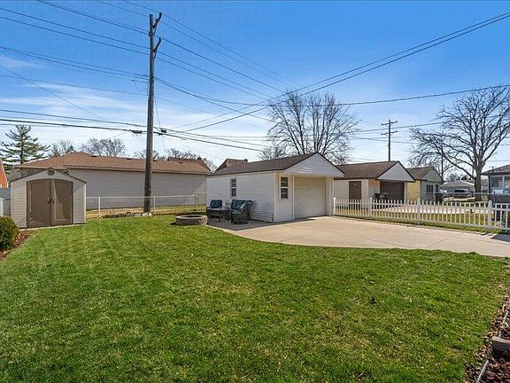 3rd image of 2379 18th St