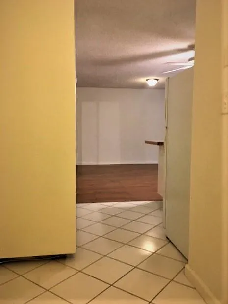 Studio, 500 sqft, $2,250 — Photo 4