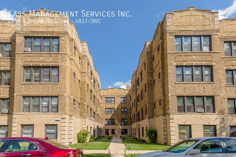 4815-23 N Springfield