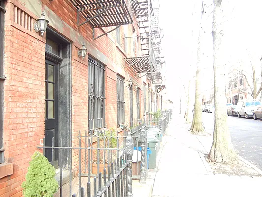 Rented by Brooklyn Heights Real Estate Inc | media 41