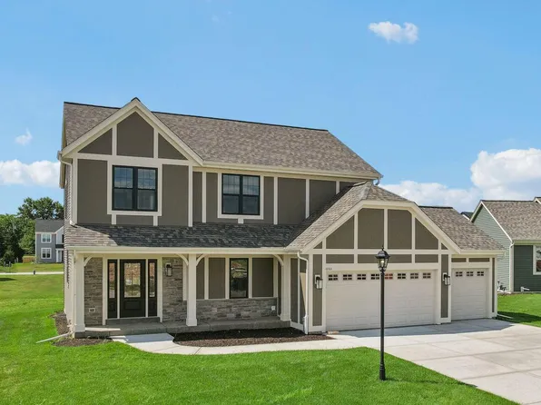 2701 Mapleton AVENUE, East Troy, WI 53120